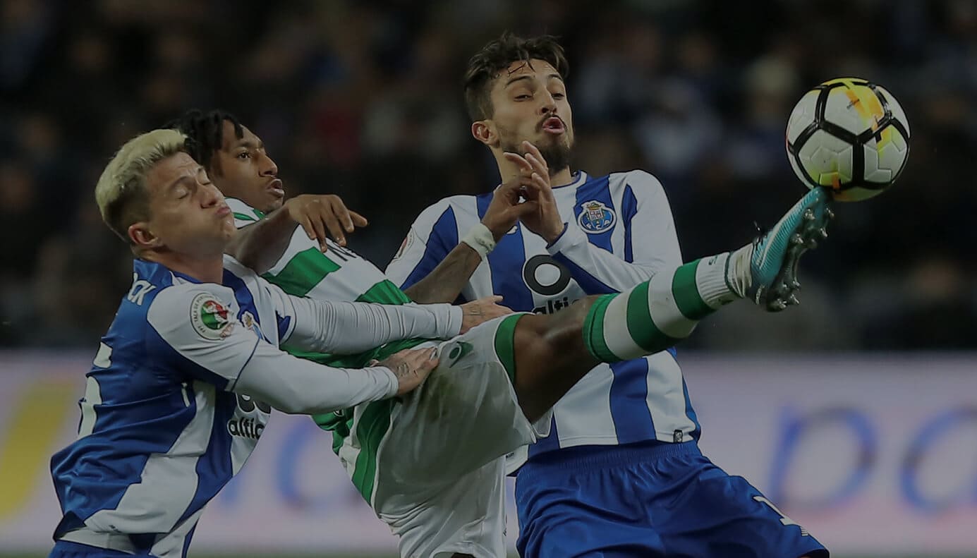 Why Is It A Good Idea To Wear Glasses When Playing Football? fcbusiness